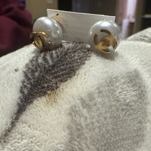 Gold Logo Pearl Stud Earrings - Designer Style